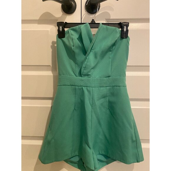 DO+BE Light Green Romper - Picture 1 of 3